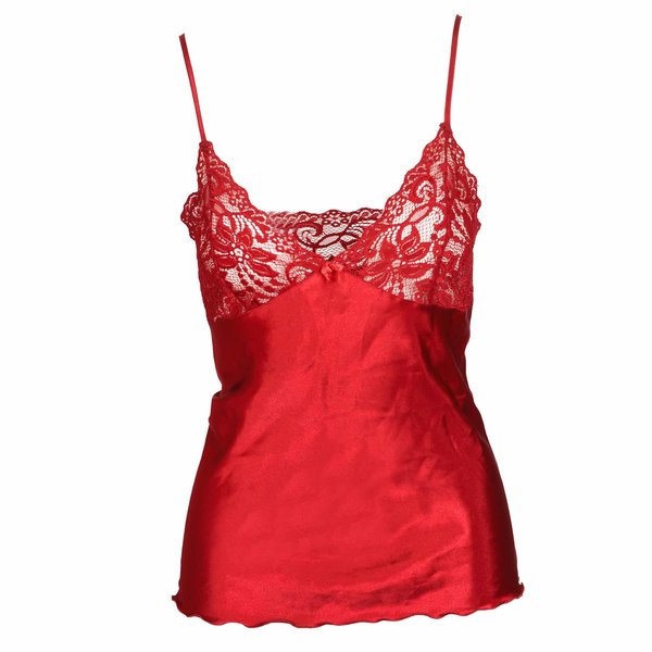 How to Choose the Perfect Silk Camisole for Layering Under a Business Suit?